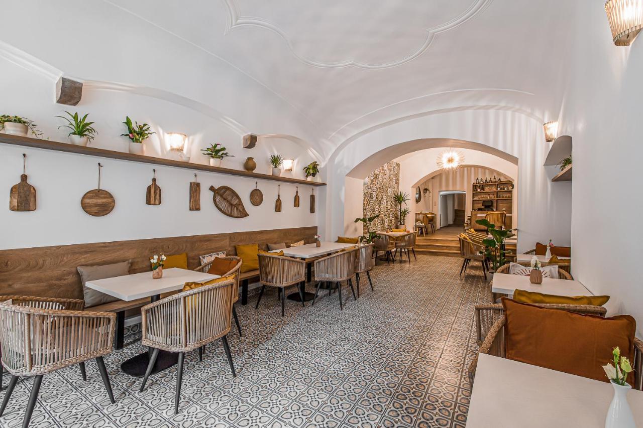 Apartmany Kolegium Prešov Buitenkant foto