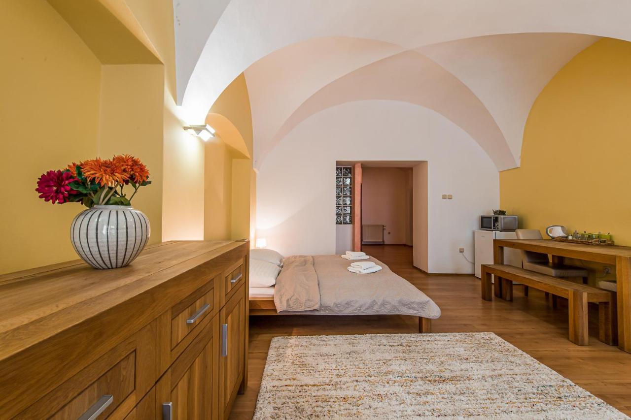 Apartmany Kolegium Prešov Buitenkant foto