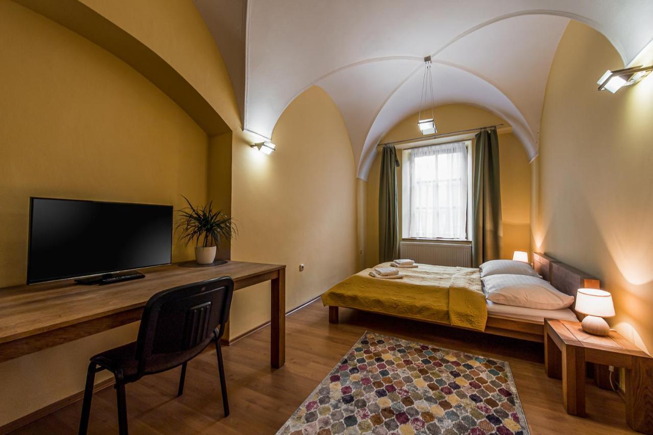 Apartmany Kolegium Prešov Buitenkant foto