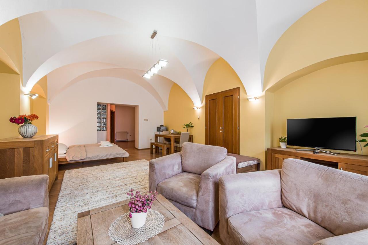 Apartmany Kolegium Prešov Buitenkant foto